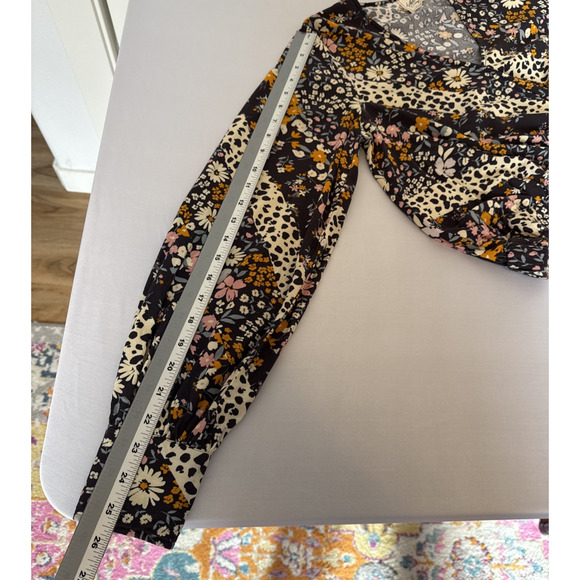 White Crow Women's S Cottagecore Floral Wrap Crop Blouse Boho Fairy Whimsical - Picture 11 of 12